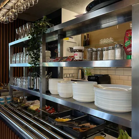 Mechelinn Bed and Breakfast *